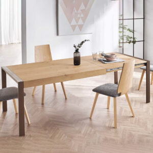 con encimera en madera natural y estructura metálica oxido