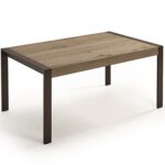 Vista de la mesa rectangular modelo tema . Encimera madera y pata metálica