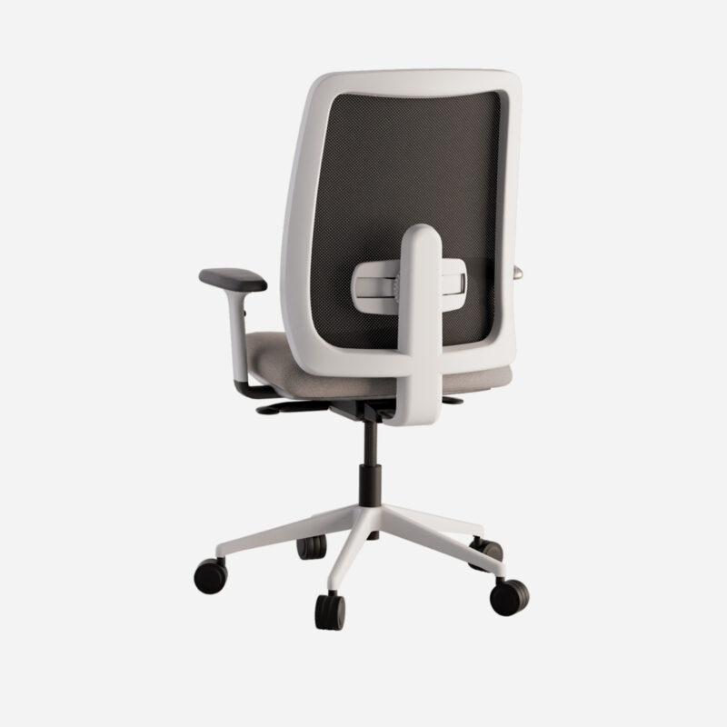 Vista trasera de la silla de oficina 911 con armazón en blanco