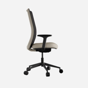Lateral de la Silla ergonómica Evos acabado gris. Con respaldo en malla.