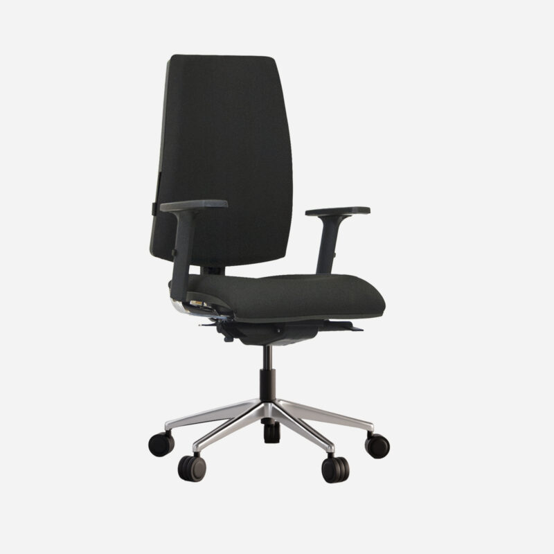 Silla de oficina ergonómica Thank You 24 Horas de Intacor en color negro, con respaldo alto y base de aluminio.