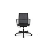 vista frontal de la silla de oficina helix en acabado blanco con asiento y respaldo en malla