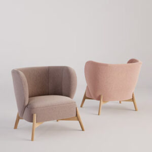 Butaca tapizada rein acabado beig , patas de madera . diseño moderno